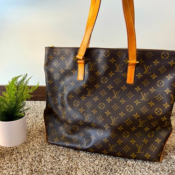 Authentic Louis Vuitton Monogram Cabas Mezzo - Picture 1 of 11